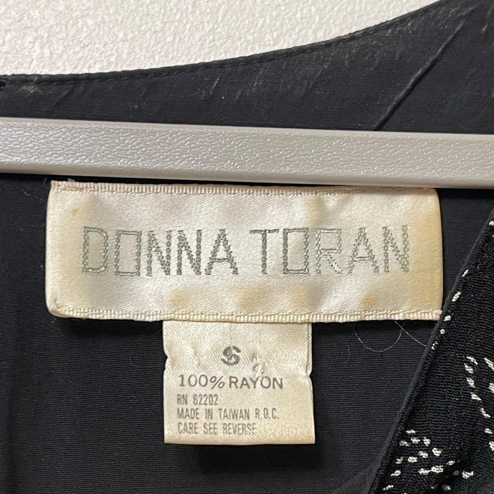Donna Toran Vintage Dress - Picture 7 of 7